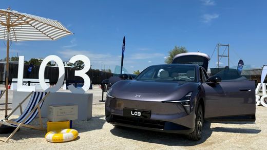 Xpeng vrea să bată europenii și Tesla cu mașini cu autonomie de numai 400 km, dar cu care poți vorbi fluent în chineză