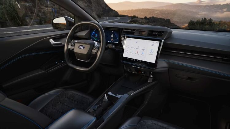 VIDEO & FOTO Ford extinde gama Puma cu două noi versiuni de performanță, electrică și pe benzină