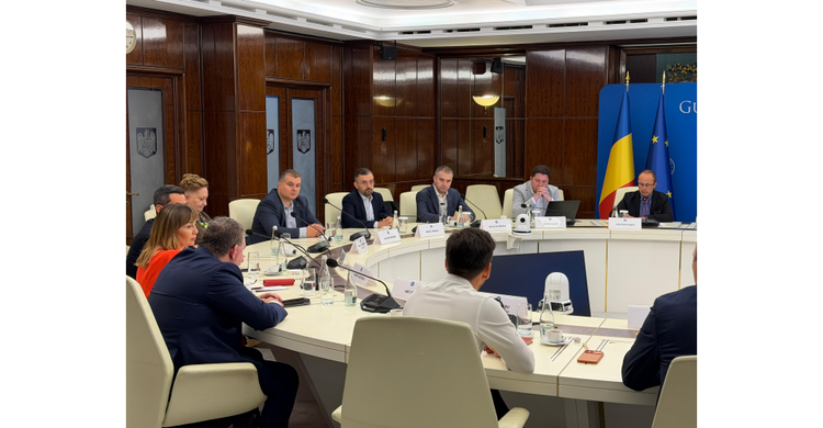 FOTO Comandament de lucru la Guvern pe tema aprovizionării cu combustibil a pieței interne