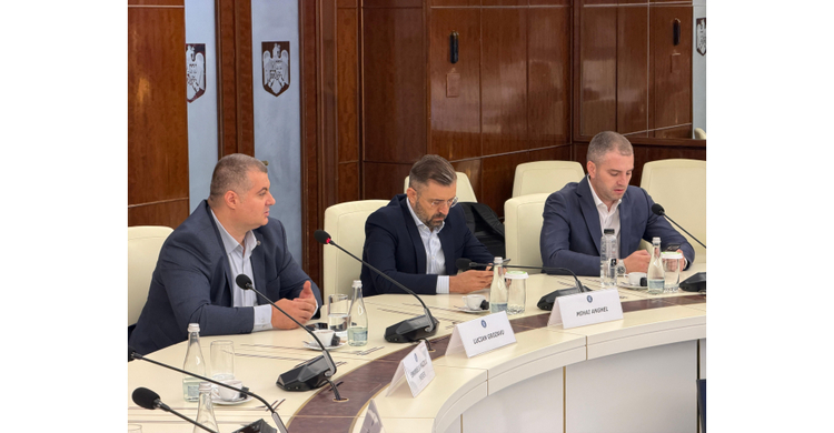 FOTO Comandament de lucru la Guvern pe tema aprovizionării cu combustibil a pieței interne