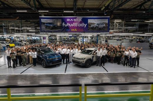 Dacia pregătește „evenimente foarte, foarte importante”. Uzina este în siguranță. Șeful Renault Group: Nu avem intenția să reducem capacitatea de producție în Europa