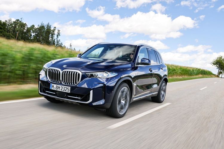 FOTO Final la cel mai vândut BMW din România. Ultimele 200 de mașini au fost scoase la vânzare