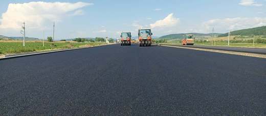 Autostradă cu probleme: Curtea de Apel București a suspendat contractul pentru proiectarea și execuția Tronsonului 4 al Autostrăzii A8
