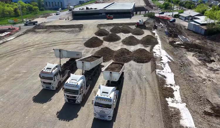 VIDEO A fost montată ultima grindă din cele aproximativ 5.000 de care a fost nevoie la cele 67 de poduri și pasaje ale A0