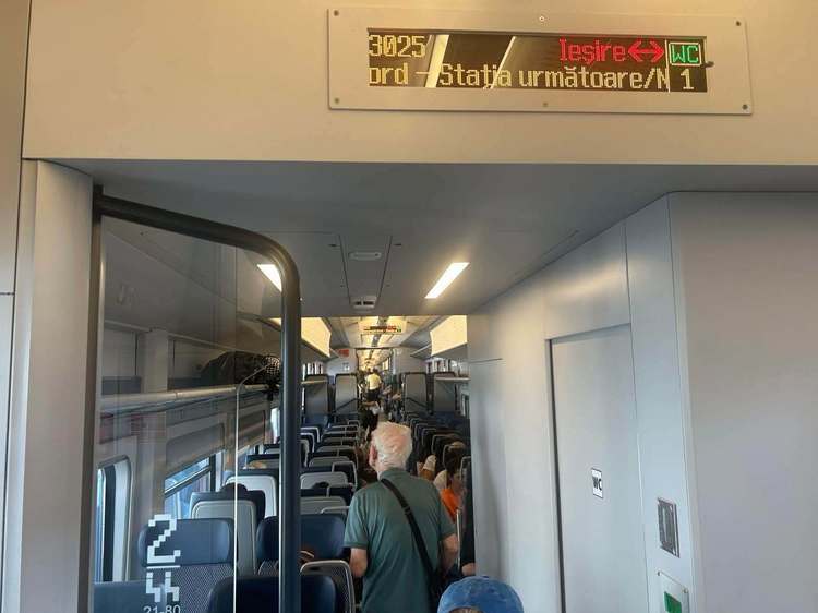 VIDEO&FOTO Premieră în România. Primul tren regional PESA a fost lansat în serviciul comercial de călători, pe ruta București Nord-Brașov