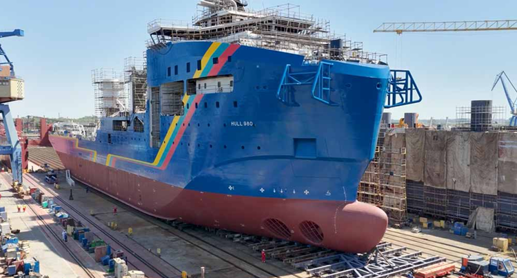 FOTO România a construit pentru Japonia cea mai mare navă de pozare a cablurilor submarine