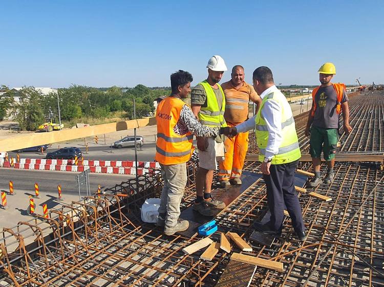 VIDEO Singura autostradă construită de chinezi în România. Cele mai noi imagini de pe șantier