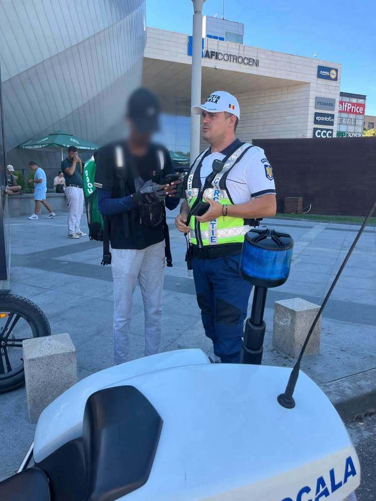 FOTO Amenzi pentru trotinete electrice și biciclete. Controale ale Poliției în mai multe zone din București