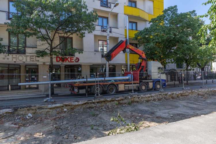 FOTO Reabilitarea șinelor de tramvai pe un șantier din București, oprită după descoperirea unor posibile vestigii istorice
