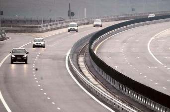 Nou tronson de autostradă. Guvernul aprobă indicatorii pentru sectorul Tigveni-Râmnicu Vâlcea, parte a Autostrăzii Sibiu-Pitești