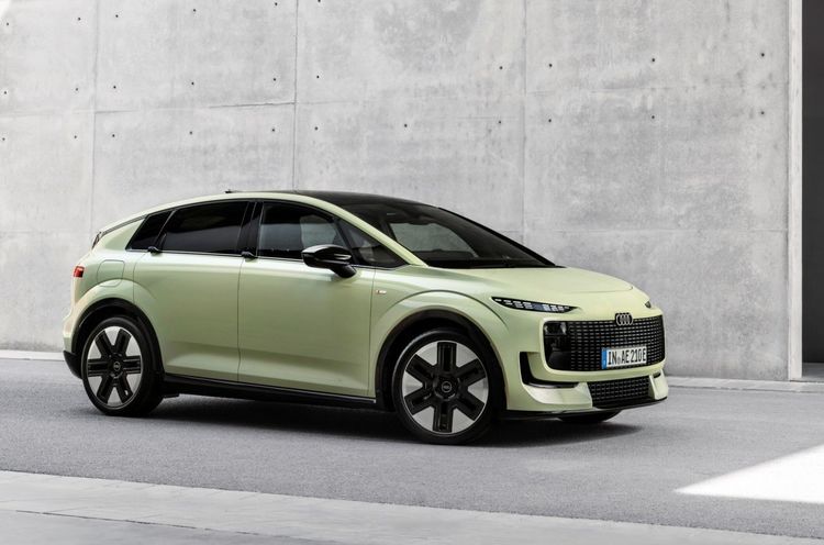 FOTO Reinterpretare electrică a unui model istoric: Audi lansează cel mai ieftin model din gamă, A2 e-tron