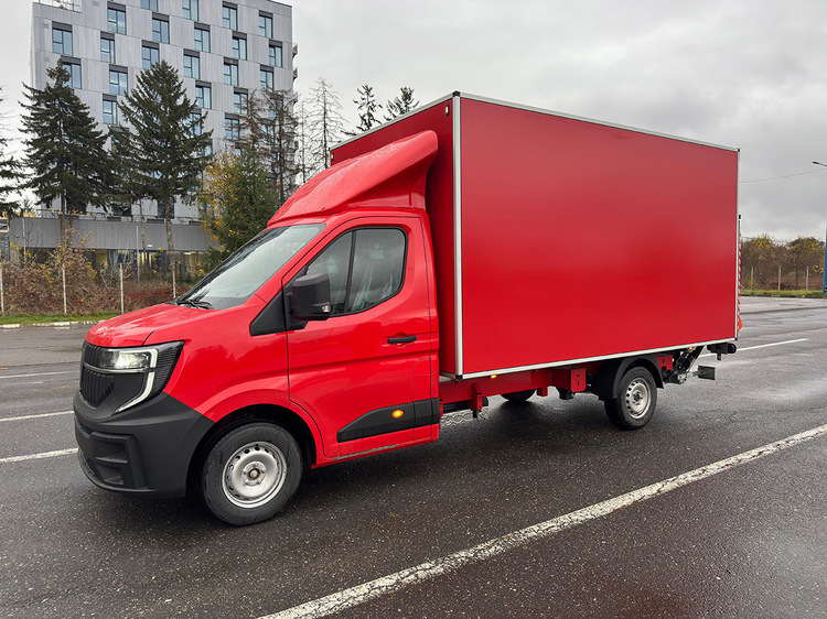 Seria LCV Renault pentru afacerea ta. Paul Turcanu, director executiv MTM Techno Group, unul dintre cei mai mari carosieri Renault din România: „Dezvoltăm propriile soluții, facem integrarea pe vehicul” FOTO