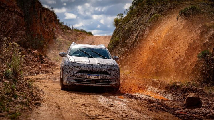 VIDEO & FOTO Renault dezvăluie pick-up-ul Niagara