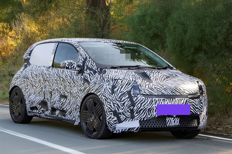 FOTO SPION Primele imagini cu modelul creat din Dacia Spring și Renault Twingo de Nissan. A fost anunțat și numele