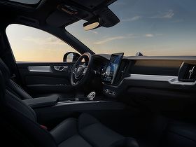 FOTO Volvo retrage modelul electric EX40 din SUA și lansează în schimb noi mașini PHEV, inclusiv în Europa