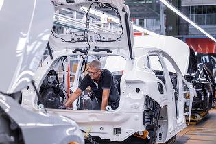 FOTO Noul SUV al Mercedes-Benz a intrat în producție. Cât costă în România modelul Mercedes-Benz GLA