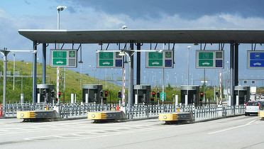 Schimbare pentru șoferi la plata rovinietei. Dispare taxa de pod de la Fetești
