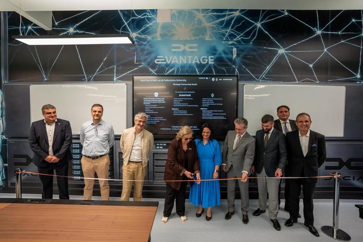 FOTO Investiție Renault la Politehnica din București. A deschis un laborator de dezvoltare a tehnologiilor AI