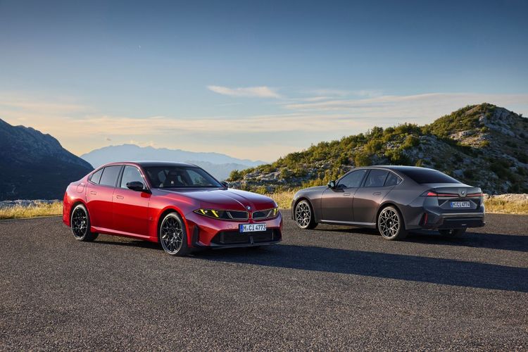 VIDEO &FOTO BMW dezvăluie noua Serie 3 cu motoare pe benzină, cu un design aproape identic cu noul i3 electric