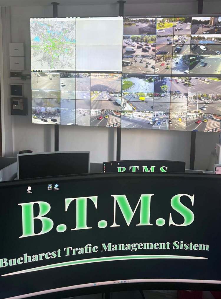 FOTO Ciucu anunță noi semafoare inteligente în București. Bucharest Traffic Management System este integrat deja în 267 de intersecții