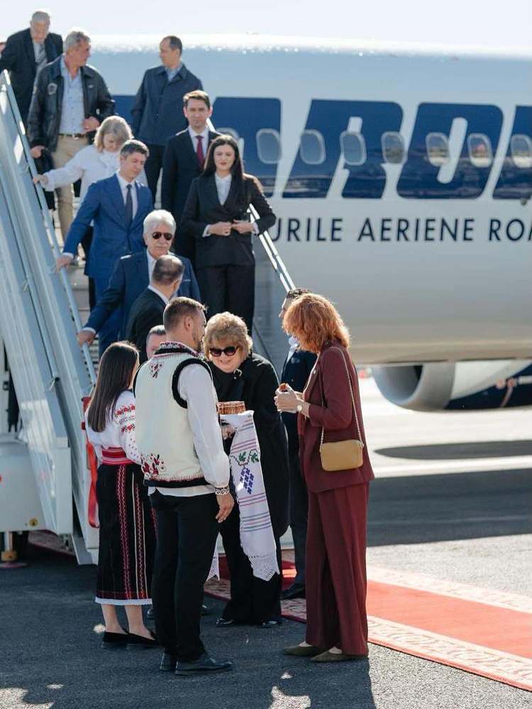 TAROM atenționează călătorii. Pot apărea probleme la cumpărarea online a biletelor