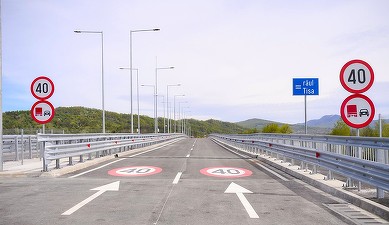 FOTO&VIDEO România a deschis noul pod spre Ucraina. Unul dintre cele mai importante proiecte de infrastructură de frontieră realizate în ultimii ani. A primit o denumire simbolică