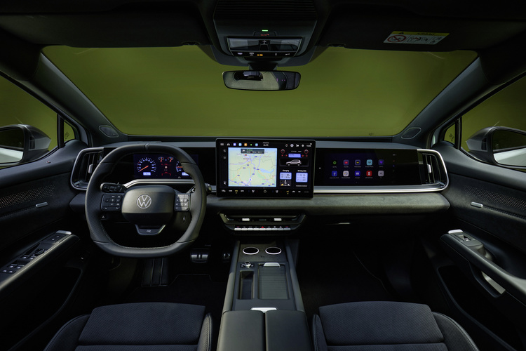 FOTO în premieră. Preț anunțat în România pentru precomenzi. VW lansează cel mai nou SUV din familia electrică, ID.Tiguan