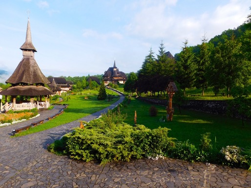 Airbnb: România - printre cele mai în vogă destinații turistice în 2020. Creștere de 298% a rezervărilor. “Cu dealurile sale neîntinate și sate vechi...”
