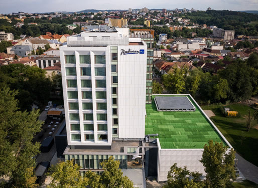 FOTO Un nou hotel Radisson Blu în România, investiție prin vehiculul lui Horia Ciorcilă