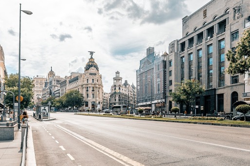 Madridul intră în cursa pentru turiștii înstăriți cu un pariu pe hotelurile de cinci stele