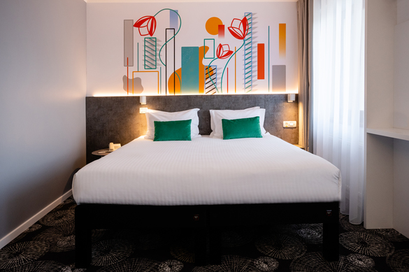 FOTO Accor deschide un nou hotel ibis Styles în România, prin renovarea unui vechi hotel