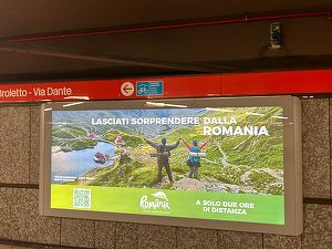 FOTO Campanie outdoor de promovare a destinației România, la Roma și Milano