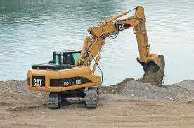 După 20 de buldozere, Apele Române vrea să cumpere și 16 excavatoare, cu 11,7 milioane lei