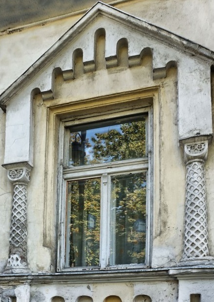 FOTO Palatul Andrenyi din Arad, construit în stil romanic cu accente baroce, pus în vânzare de la 2,5 milioane de euro