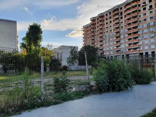 EXCLUSIV Familia secretarului Primăriei Sectorului 3 pregătește construcția unui bloc cu peste 100 de apartamente, după ce a încasat circa un milion de euro din vânzarea unui teren