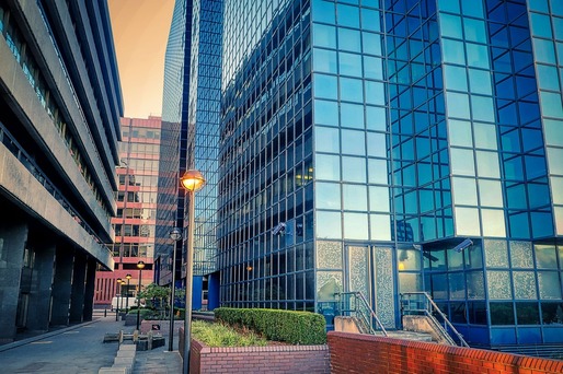 Spațiile de birouri vacante din Londra se află la cel mai ridicat nivel din ultimii 30 de ani