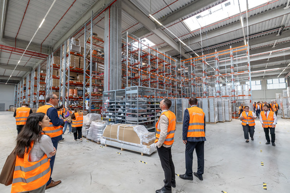 Schrack Technik România a deschis cel mai mare centru logistic de materiale electrice din România la Domnești – investiție de peste 15 milioane de euro și o nouă viziune digitală | Tur virtual foto