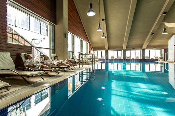 FOTO Hotel emblemă al României - repus la vânzare. Tranzacția cu Alexandrion a eșuat CONFIRMARE