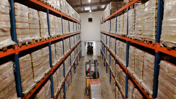 FOTO Safeway, deținătorul brandului Home Garden, investește 5,2 milioane de euro într-un nou centru logistic