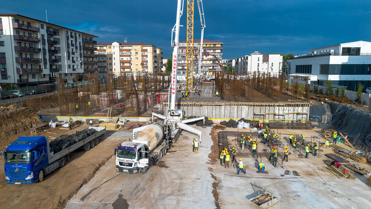 FOTO Apartamente noi lângă București. Ananda Group atinge „cota zero” la complexul din Popești-Leordeni