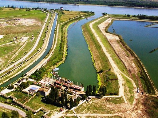 Tranzacție între instituțiile statului: Energia vinde Agriculturii un sistem de irigații din Brăila cu aproape 2 milioane euro