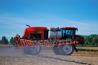 După 2 ani de negocieri, Comisia Europeană acordă o nouă autorizare, pe 5 ani, pentru folosirea controversatului glifosat, cel mai utilizat erbicid în lume