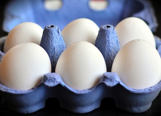 Sute de mii de ouă cu origine falsificată - vândute în România