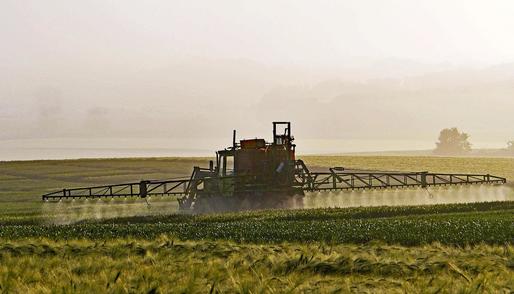 Comisia Europeană vrea o reducere cu 50% a utilizării pesticidelor chimice până în 2030