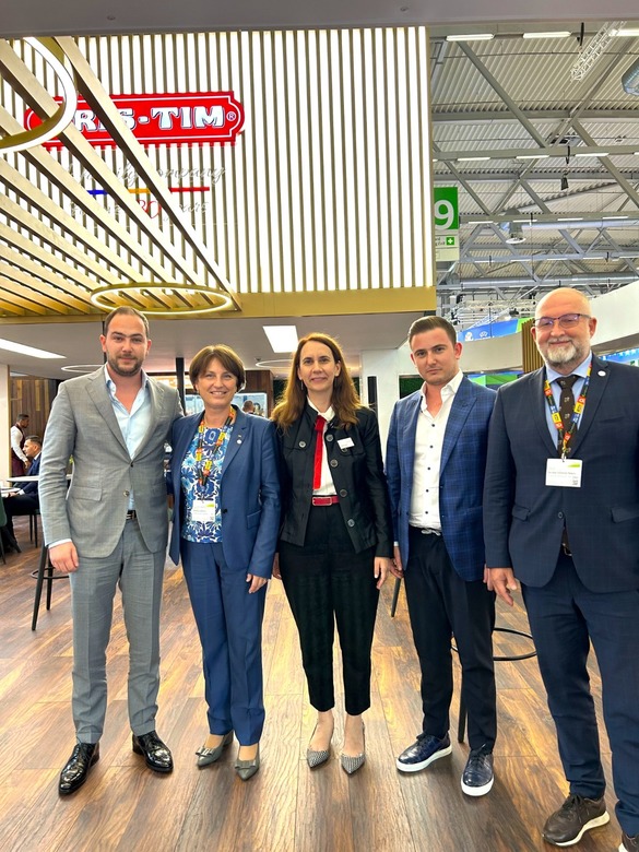 Cris-Tim deschide trei piețe noi în cadrul târgului internațional de la Anuga 2023, eveniment global unde se dă ora exactă în ceea ce privește viitorul produselor alimentare