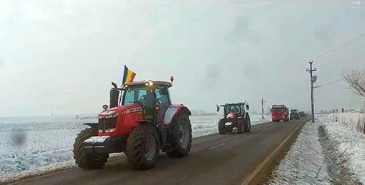 VIDEO Protest al agricultorilor și transportatorilor și în județul Timiș. Ei nu vor porni spre București, dar rămân pe șoselele din apropierea Timișoarei