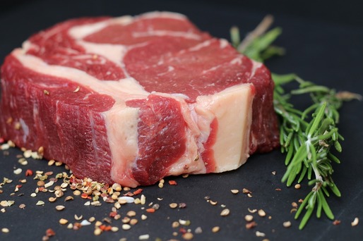 Bulgaria și România sunt campioane în UE la creșterea prețului la carne