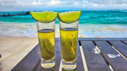 Producătorii mexicani de tequila, îngrijorați de amenințarea taxelor impuse de SUA