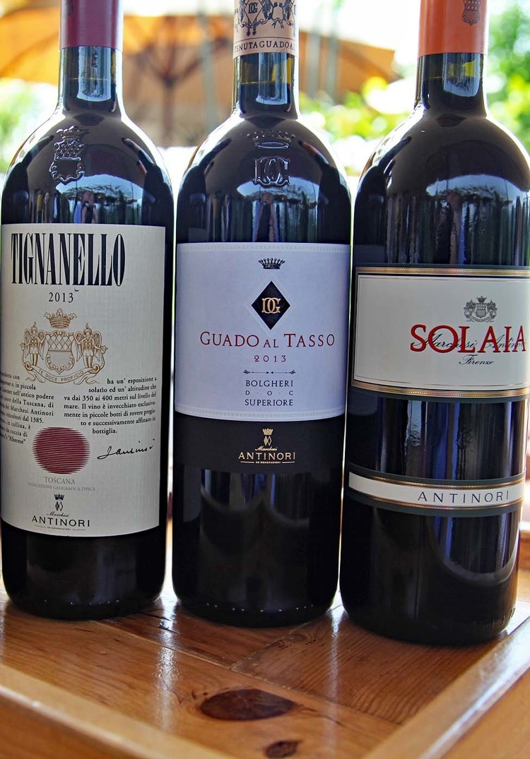 Cel mai mare furt de vin din istoria Italiei. Hoții au furat două camioane încărcate cu 30.000 de sticle de Tignanello, Guado al Tasso și Solaia, în valoare de 5 milioane de euro