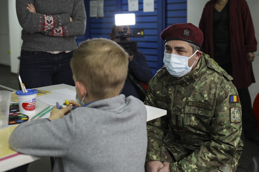 FOTO A început vaccinarea copiilor în România